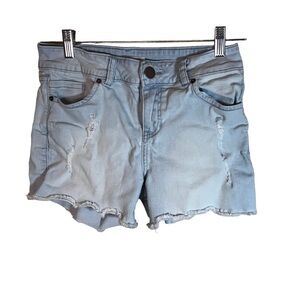 O’Neill women’s jean shorts light wash size 27 distressed inseam 4“ Denim